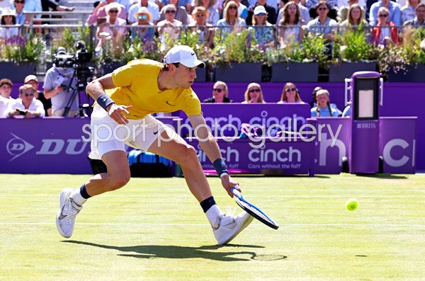 Jack Draper Great Britain low backhand v Carlos Alcaraz Queen's Club 2024