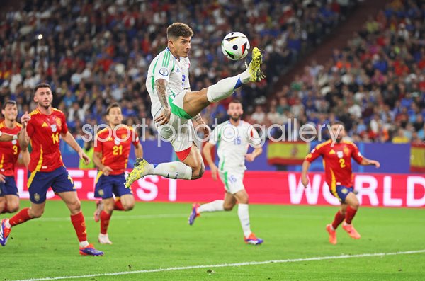 Giovanni Di Lorenzo Italy controls the ball v Spain Gelsenkirchen EURO 2024