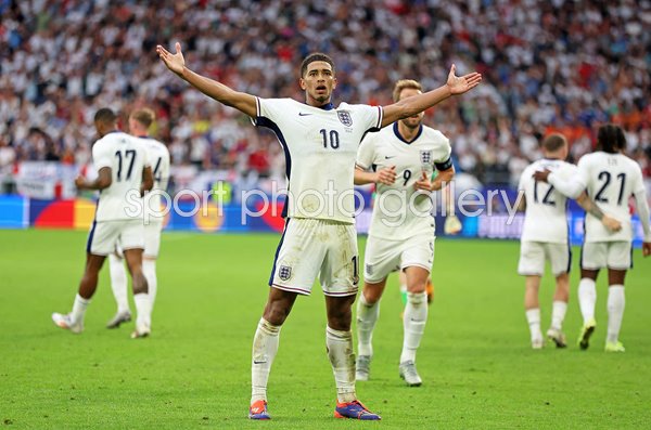 Jude Bellingham England celebrates goal v Slovakia Last 16 EURO 2024
