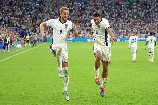 Jude Bellingham & Harry Kane England celebrate v Slovakia Last 16 EURO 2024