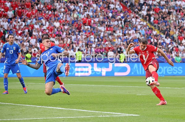 Remo Freuler Switzerland scores v Italy Last 16 UEFA EURO 2024