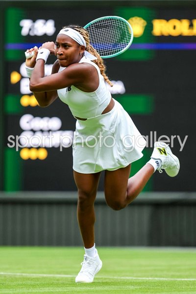 Coco Gauff USA backhand Round 1 Wimbledon 2024