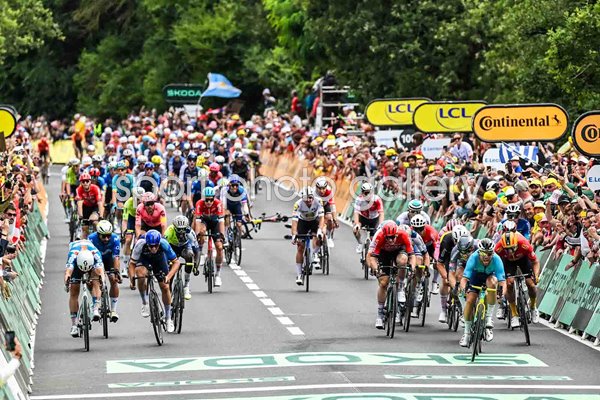 Mark Cavendish Great Britain Finish Line Delight Stage 5 Tour de France 2024