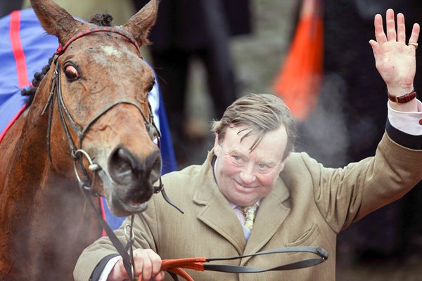 Trainer Nicky Henderson & Gold Cup winner Bobs Worth