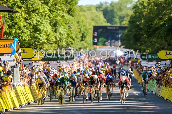 Dylan Groenewegen Netherlands wins Stage 6 sprint Dijon Tour de France 2024