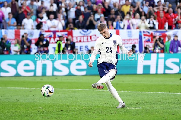 Cole Palmer England scores penalty v Switzerland EURO 2024