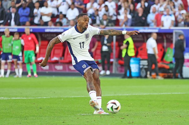 Ivan Toney England scores trademark penalty v Switzerland EURO 2024
