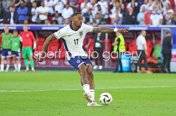 Ivan Toney England scores trademark penalty v Switzerland EURO 2024