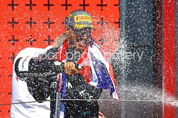 Lewis Hamilton Great Britain champagne celebration British Grand Prix Silverstone 2024