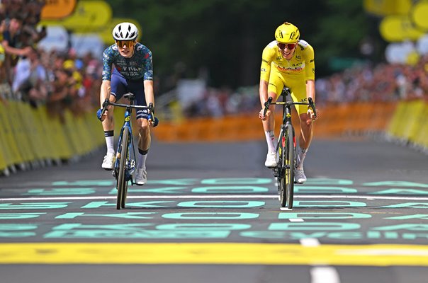 Jonas Vingegaard Denmark beats Tadej Pogacar Slovenia Stage 11 sprint Tour de France 2024