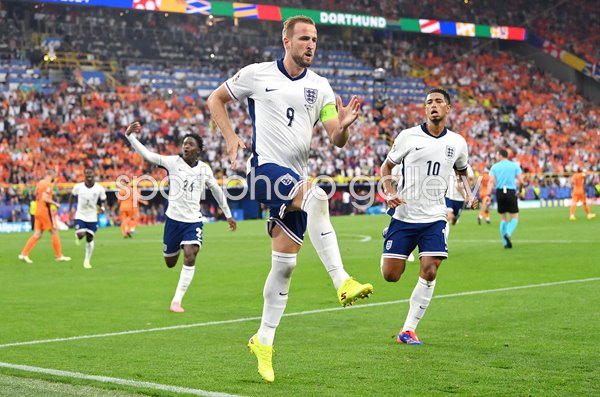 Harry Kane England celebrates penalty v Netherlands Semi-Final EURO 2024