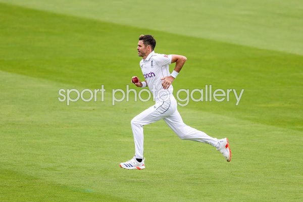 James Anderson England runs into bowl for final time in tests Lord's 2024