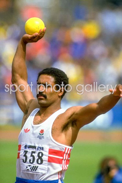 Daley Thompson England Shot Put Decathlon Commonwealth Games Edinburgh 1986