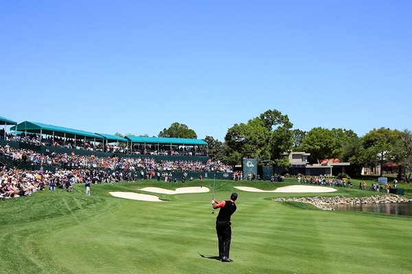 Tiger Woods closes out record 8th Arnold Palmer Bay Hill 2013