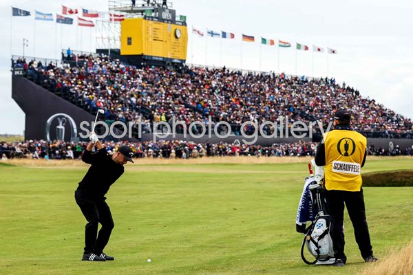 Xander Schauffele USA 2nd shot 18th hole British Open Royal Troon 2024