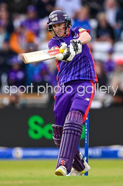 Harry Brook Northern Superchargers bats v Manchester Originals The Hundred Leeds 2024