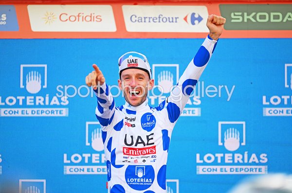 Adam Yates Great Britain Stage 9 polka dot mountains jersey Tour of Spain 2024