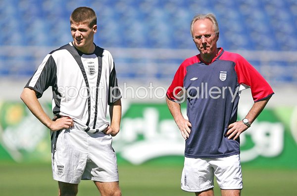 Sven Goran Eriksson & Steven Gerrard England Portugal Euro 2004