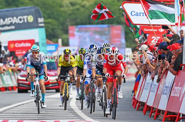Ben O'Connor Australia & Decathlon finish line Stage 11 Tour of Spain 2024