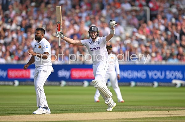 Gus Atkinson England celebrates maiden Test century v Sri Lanka Lord's 2024
