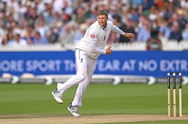 Joe Root England bowls v Sri Lanka Lord's Test Test Match 2024