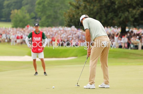 Scottie Scheffler USA winning putt TOUR Championship East Lake 2024