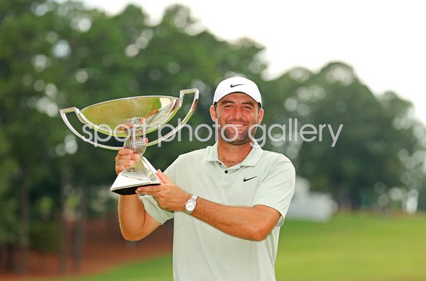 Scottie Scheffler USA FedExCup Trophy TOUR Championship East Lake 2024