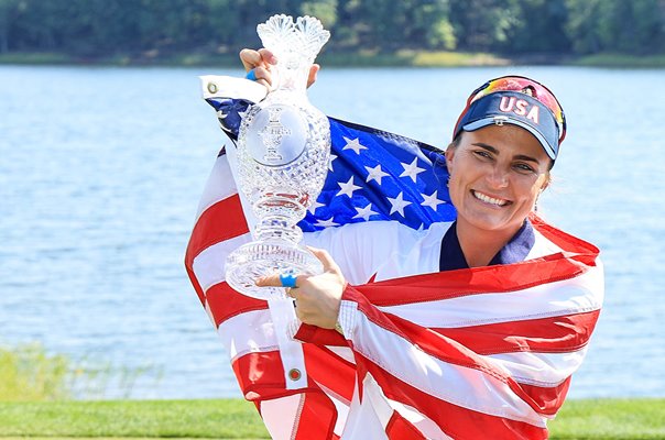 Lexi Thompson USA celebrates Solheim Cup trophy Virginia 2024