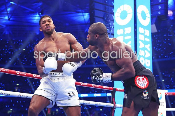 Daniel Dubois lands huge punch Round 1 v Anthony Joshua Wembley Stadium 2024