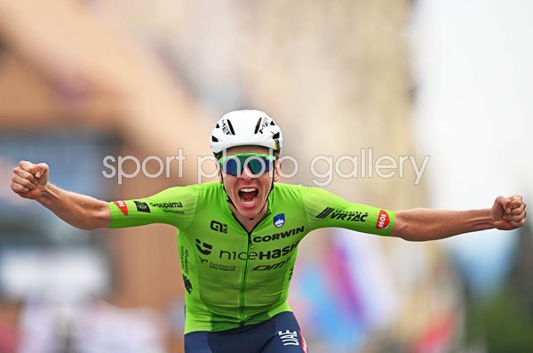 Tadej Pogacar Slovenia celebrates making history World Road Race Zurich 2024