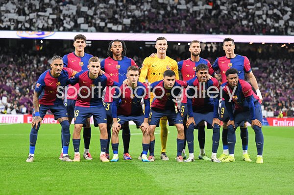 Barcelona team line up v Real Madrid Estadio Santiago Bernabeu La Liga 2025