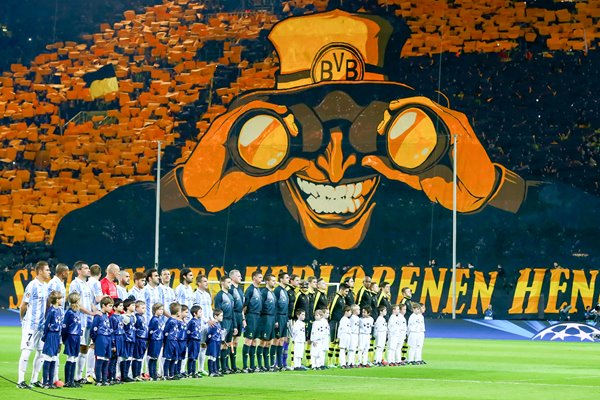 "Auf den Spuren des verlorenen Henkelpotts" - Borussia Dortmund v Malaga