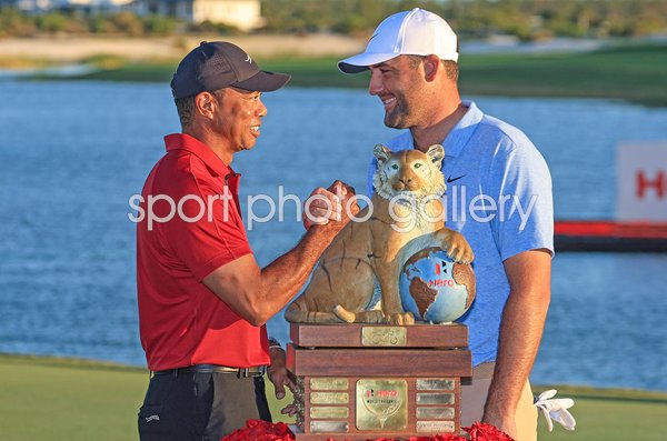 Tiger Woods congratulates Scottie Scheffler USA Hero World Challenge Bahamas 2024