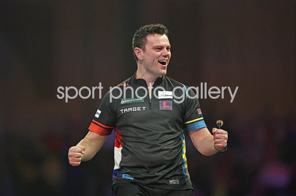 Jeffrey de Graaf Netherlands celebrates v Michael van Gerwen World Darts Championships 2025