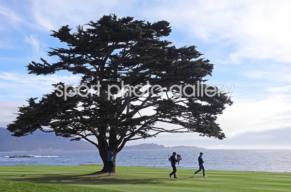 Rory McIlroy walks up 18th hole Final Round Pebble Beach Pro-Am 2025  