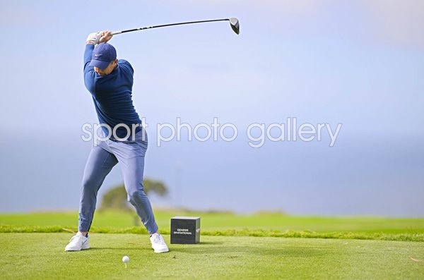 Rory McIlroy drives 6th tee Genesis Invitational Torrey Pines 2025 