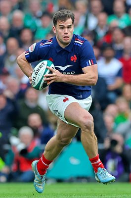 Damian Penaud France on the ball v Ireland Dublin Six Nations 2025