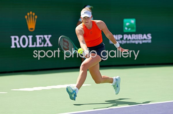 Mirra Andreeva running forehand BNP Paribas Open Indian Wells California 2025