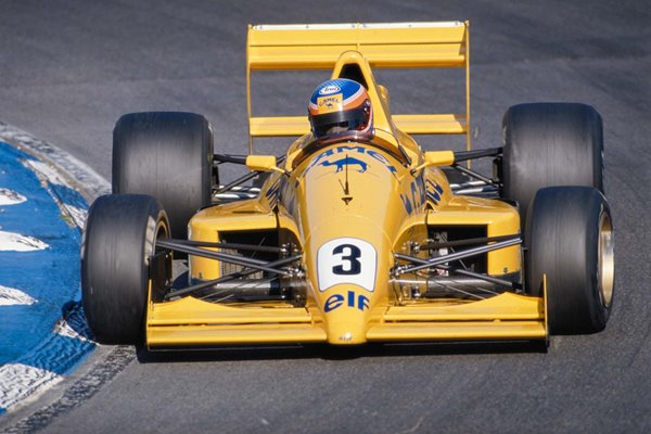 Martin Donnelly drives Eddie Jordan Racing Camel Team Formula 3000 Championship 1989