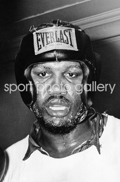 Joe Frazier USA training portrait 1973