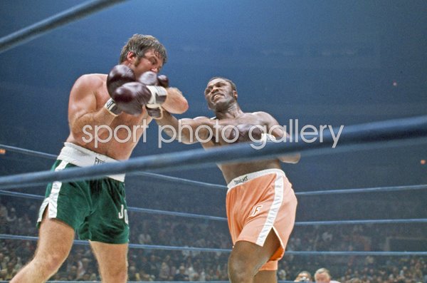 Joe Frazier fights Jerry Quarry Madison Square Garden New York 1974