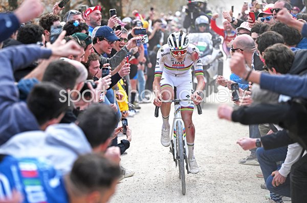 Tadej Pogacar Slovenia breakaway Strade Bianche 2025 