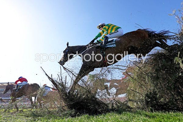I Am Maximus & jockey Paul Townsend clear The Chair Fence Grand National 2025