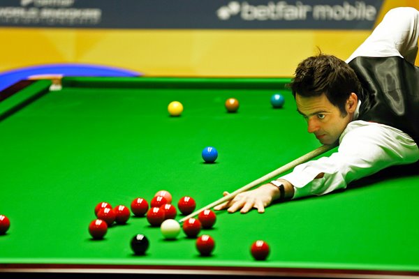 Ronnie O'Sullivan World Snooker action 2013