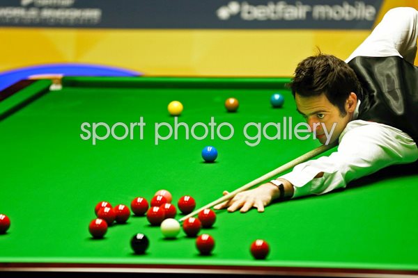 Ronnie O'Sullivan World Snooker action 2013