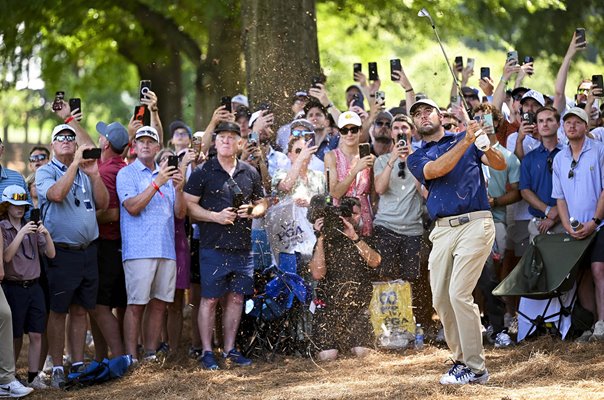 Scottie Scheffler USA 2nd hole Round 4 USPGA Championship Quail Hollow 2025