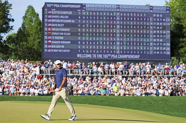 Scottie Scheffler USA victory walk up 18th hole USPGA Championship Quail Hollow 2025