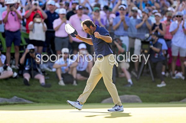 Scottie Scheffler USA celebrates USPGA Championship win Quail Hollow 2025