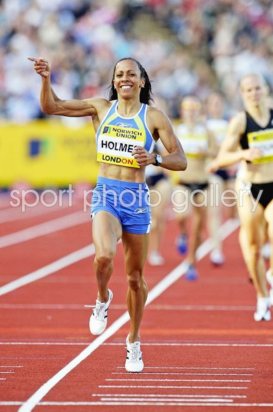Kelly Holmes Great Britain wins Norwich Union London Grand Prix Crystal Palace 2004