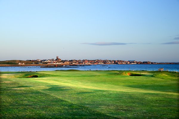 Par 4, 15th Hole Dunbar Golf Club  